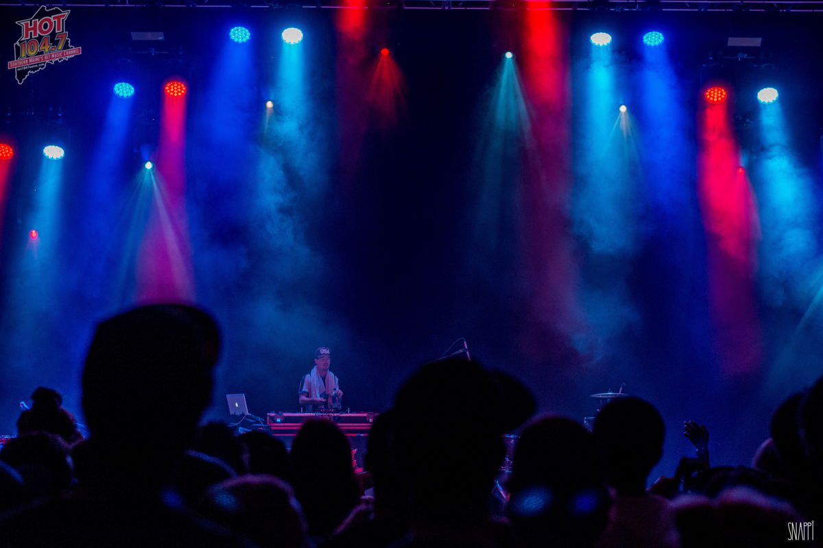 HOT SUMMER 2015: Kid Ink, Machine Gun Kelly, and Casey Veggies // 07.31.15