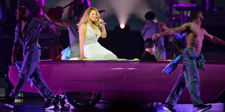 (Video) Mariah Carey Debuts Las Vegas Show “#1 To Infinity”