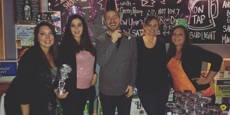 Live Broadcast @RyanDeelon | The Green Room | New Year’s Eve Eve