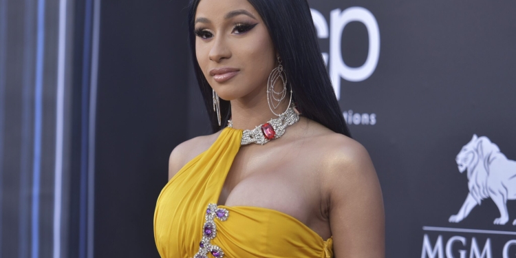 (News) Cardi B Concert Postponed After a Security Threat