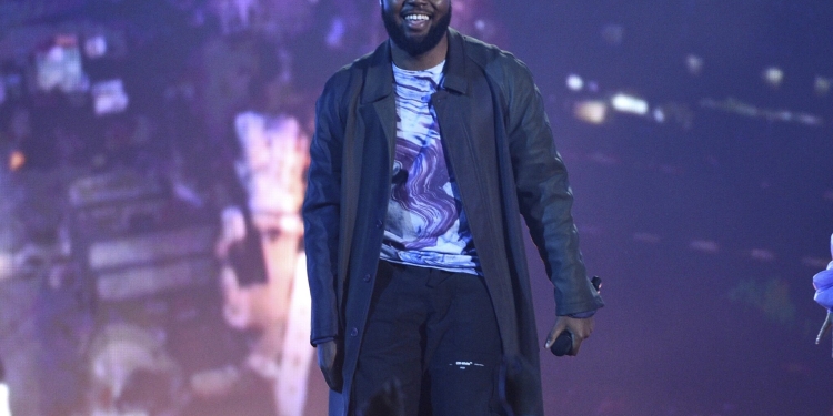(Video) Khalid Sings Karaoke at a San Antonio BBQ Restaurant