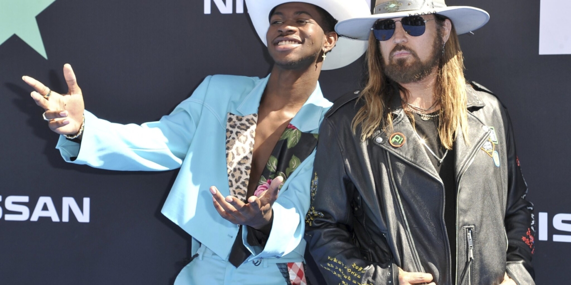 (News) Lil Nas X Calls for More “Old Town Road” Remixes