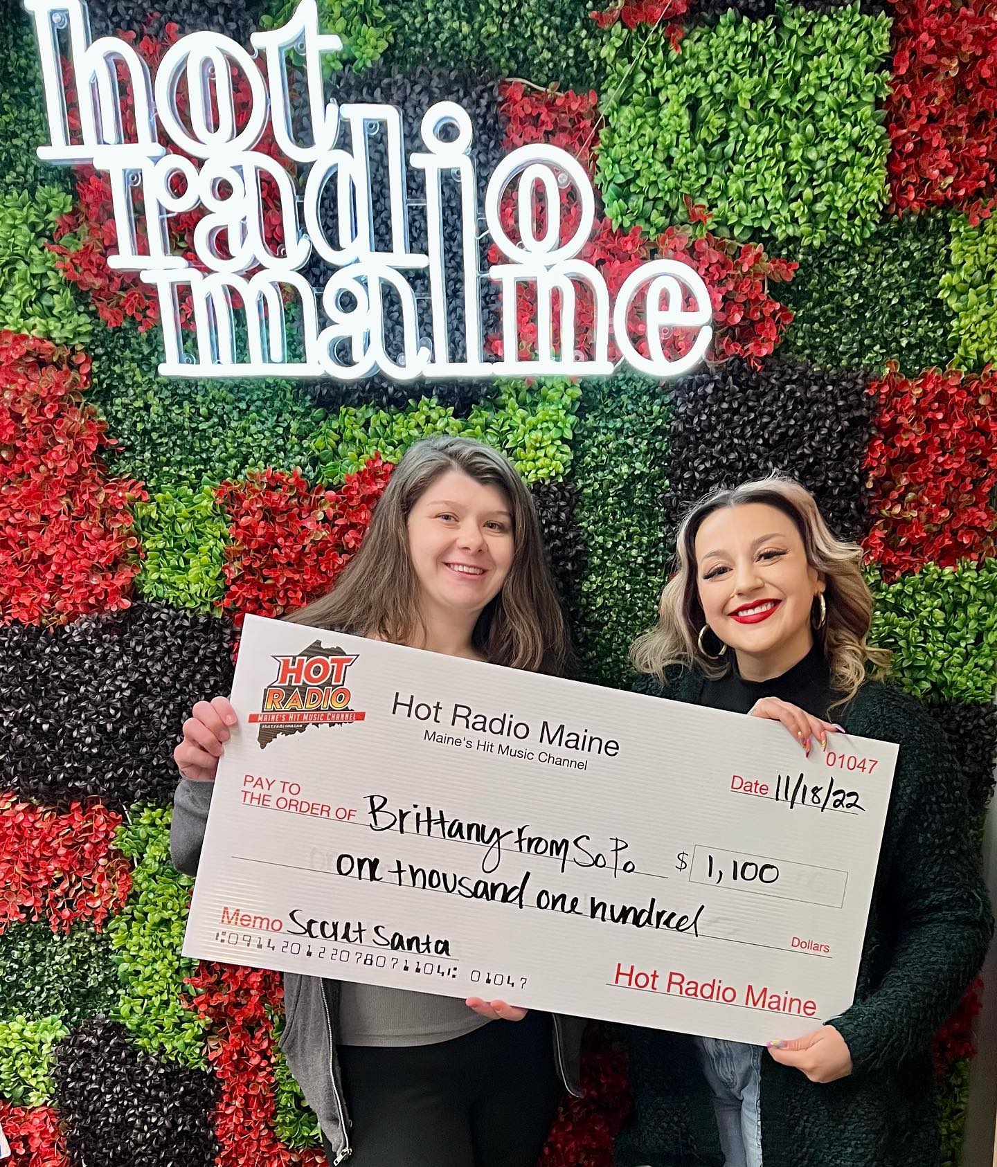 Shout out to Brittany from SoPo - she won $1,100 from Secret Santa🎅 Next chance to play for $200 is coming up at at 5pm 💰 giveaway is made Hot in Maine by @partnersbankonline