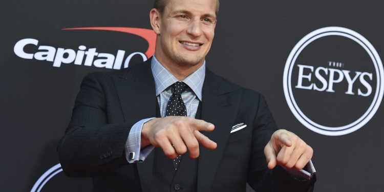 (NEWS) Gronk Is Headed To Miami For 2020 Super Bowl