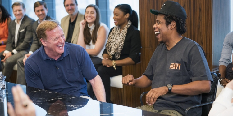 (News) Jay Z Denies That He Was Protesting By Sitting Through National Anthem