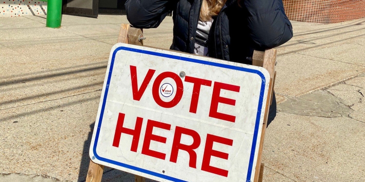 (Super Tuesday) Tour of the Polls