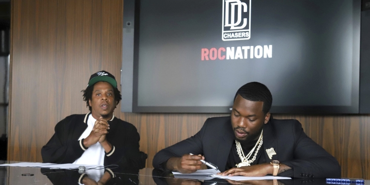 (News) Jay Z and Meek Mill Sending Surgical Masks to Correctional Facilities