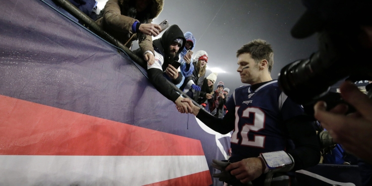 (News) Tom Brady Says Farewell to New England