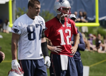 (News) Brady and Gronk Reunite in Tampa Bay