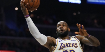 (News) Lebron James Refutes CNBC’s Story That Excutives Are Going to Cancel Remainder of NBA Season