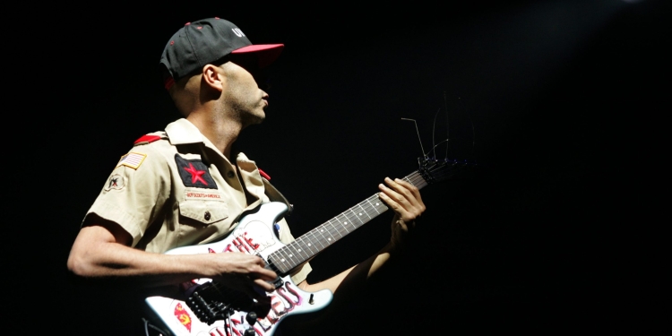 (News) Rage Against the Machine Guitarist is Trolling People Who Challenge his Political Views