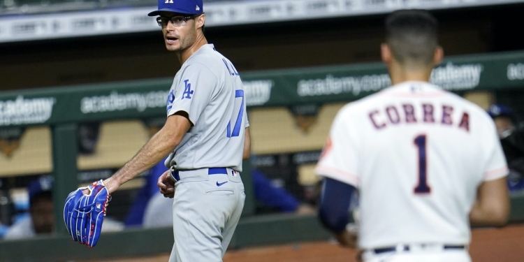 (News) Ex Red Sox Pitcher and Current Dodger Joe Kelly Suspeneded 8 Games for Bench Clearing Incident
