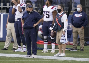 (News) NFL Coaches Fined for not Wearing Masks on Sidelines