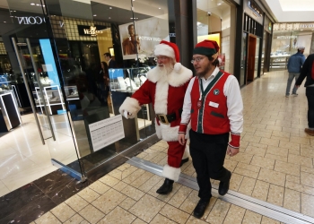 (News) Most Malls & Department Stores Will Find New Ways for Kids to Meet Santa This Christmas Season