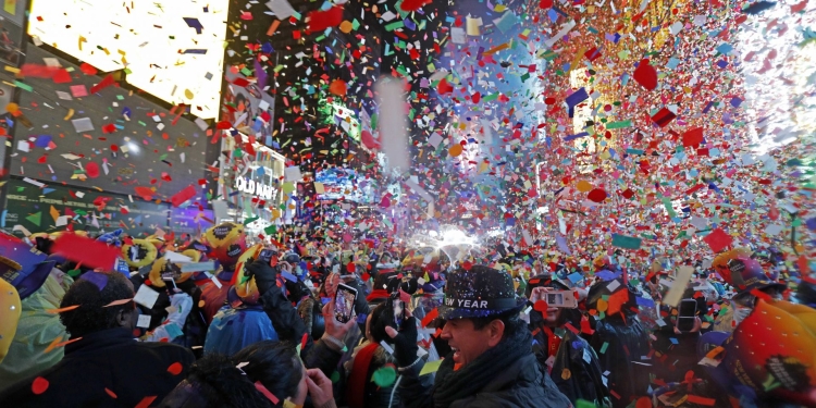 (News) “Dick Clark New Year’s Rockin’ Eve” Will Be Closed to The Public This Year