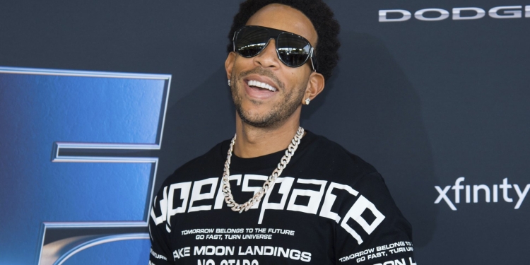 (News) Ludacris had his Mercedes-Benz Stolen in Atlanta Monday