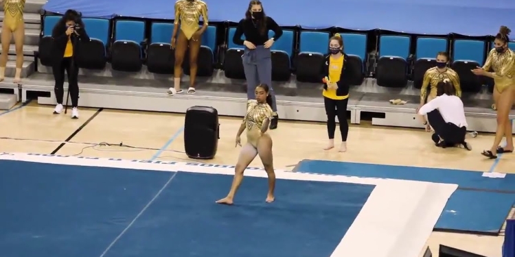 (News) Janet Jackson Loved UCLA Gymnast Margzetta Frazier’s Floor Routine