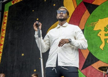 (News) Usher Dollars Have the Internet in a Frenzy