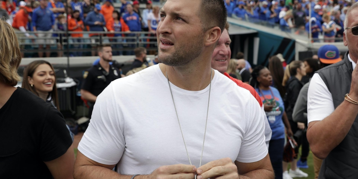(News) Tim Tebow is Returning to the NFL but not as Quarterback
