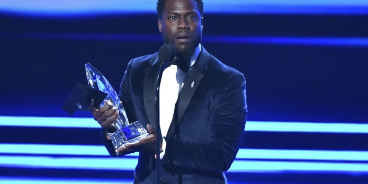 (News) Kevin Hart had Time for his Haters this Week on Twitter