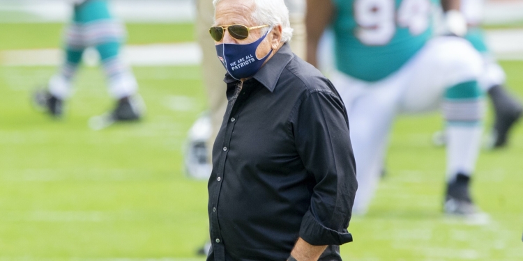 (News) Robert Kraft Celebrates his 80th Birthday with a Gift from his Powerful Squad of Friends