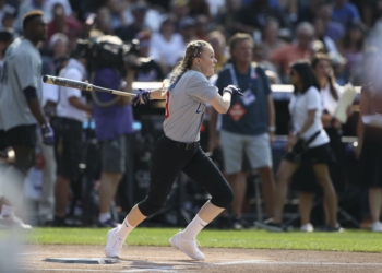 (News) Jojo Siwa to the Red Sox?