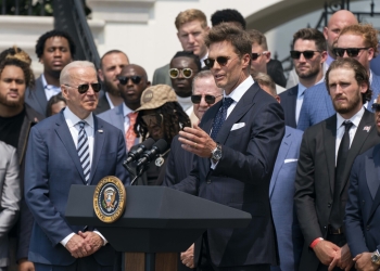 (News) Tom Brady and The Tampa Bay Bucaneers Visited The White House Yesterday