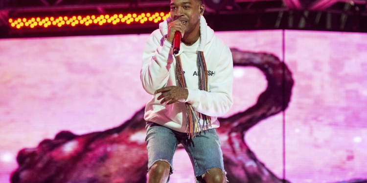 (News) Kid Cudi Is Looking For A Personal Blunt Roller
