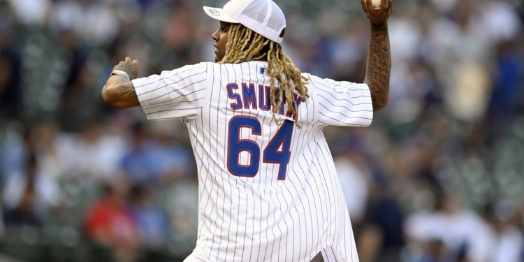 (News) Lil Durk Throws Out First Pitch at Chicago Cubs Game