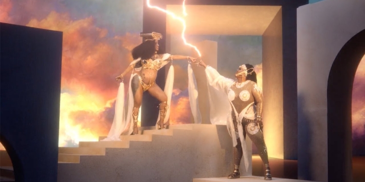 (Watch) Lizzo ft. Cardi B – Rumors