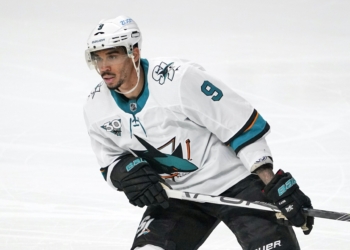 (News) NHL Player Evander Kane Accused Of Using Fake COVID-19 Vaccine Card