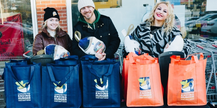 (Recap) 9th Annual Hot Radio Maine Turkey Giveaway