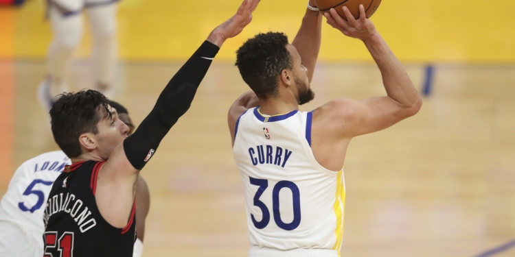 (News) Steph Curry Becomes All-Time NBA 3 Point Leader
