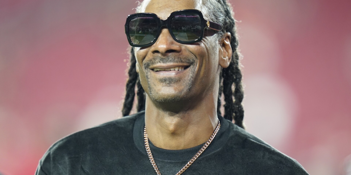(News) Snoop Dogg Now Owns Rights To Death Row Records