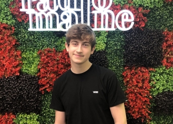 (Intern) Meet our new intern, Ari!