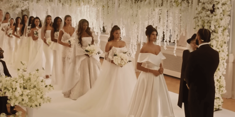(Watch) Drake – Falling Back