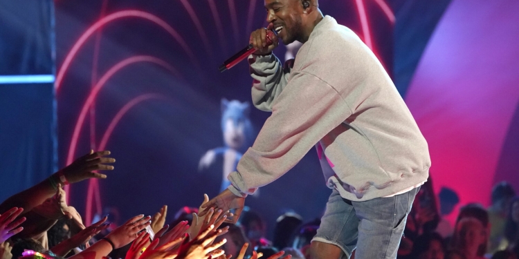 (News) Kid Cudi Storms Off Rolling Loud Stage