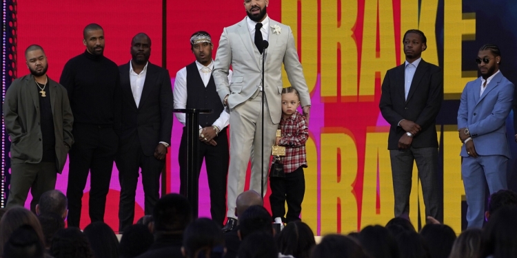 (News) Drake Celebrates His Son’s 5th Birthday