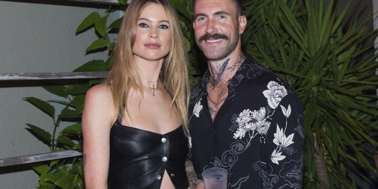 (News) Adam Levine and Behati Prinsloo Welcome Their Third Child