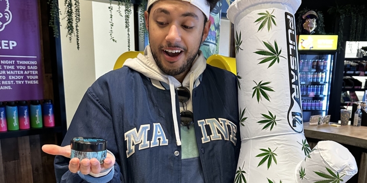 B. Aull Celebrates 4/20 at Grass Monkey in SoPo