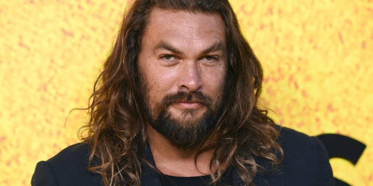 Jason Momoa Will Be Hosting Shark Week