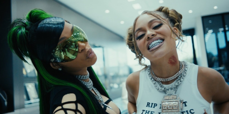 Latto & Cardi B “Put It On Da Floor Again”
