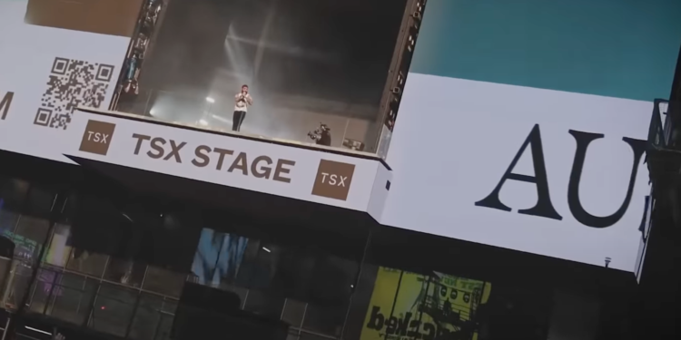 Post Malone’s Pop-Up Times Square Concert