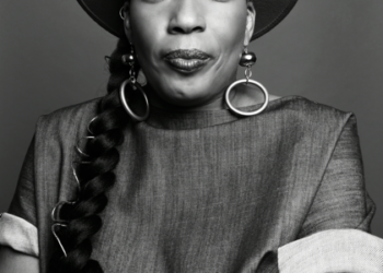 Hayley Has A Conversation With Macy Gray