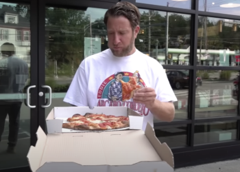 Watch Dave Portnoy’s Portland Pizza (and Lobster Roll) Reviews