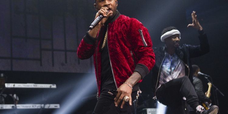 Usher Gets Key To Las Vegas