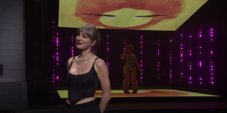 Ice Spice Gets A Surprise Introduction From Her Friend Taylor Swift For Her SNL Performance