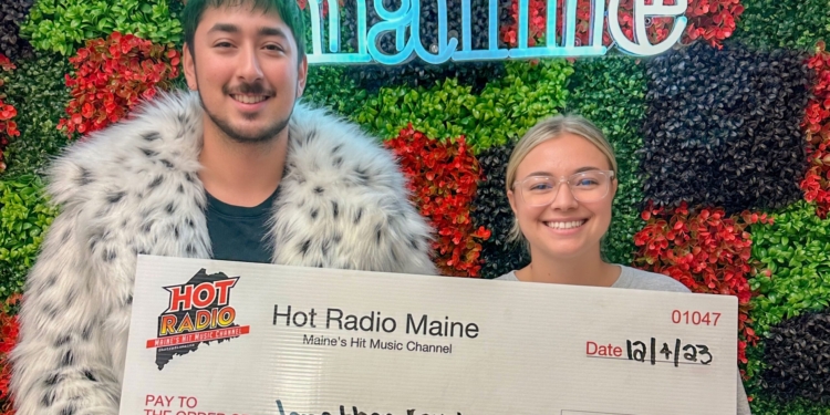 Win Money From Hot Radio Maine’s Secret Santa
