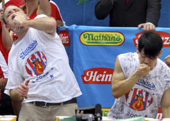 Netflix to Stream Labor Day Hot Dog Eating Contest, Chestnut vs Kobayashi: Unfinished Beef