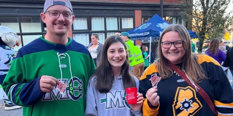 Live Broadcast from Mariner Mayhem Block Party | 10.19.24